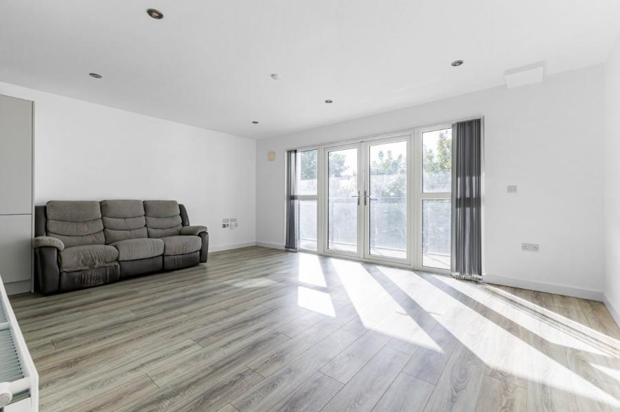 Apartment 4 The Sandford Building, 25 Bridge End