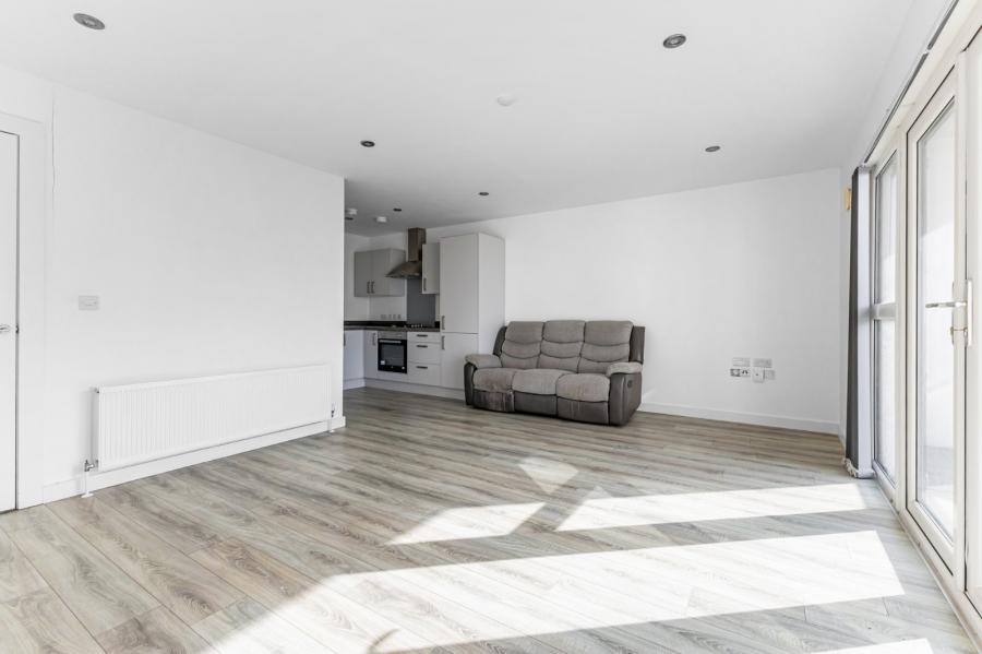 Apartment 4 The Sandford Building, 25 Bridge End