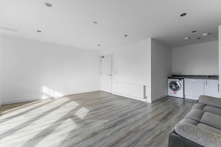 Apartment 4 The Sandford Building, 25 Bridge End