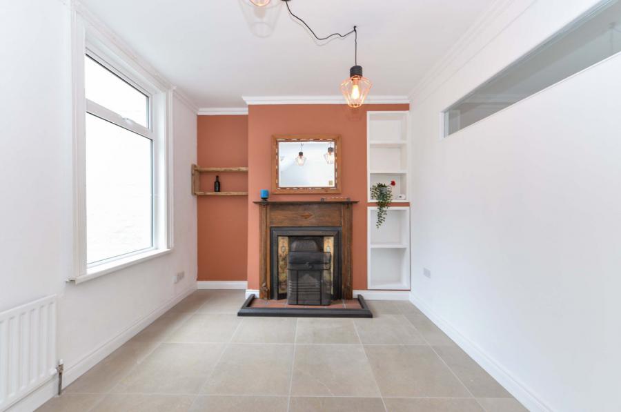 2 Willowholme Street