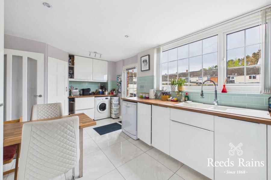 74 Kilwarlin Crescent