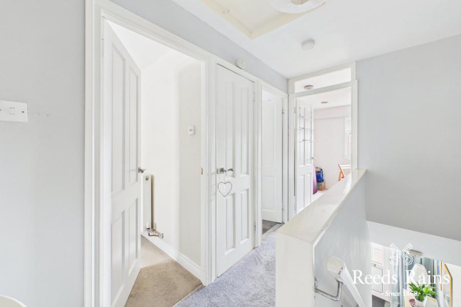 74 Kilwarlin Crescent