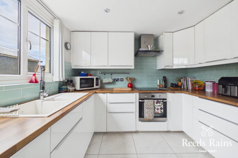 74 Kilwarlin Crescent