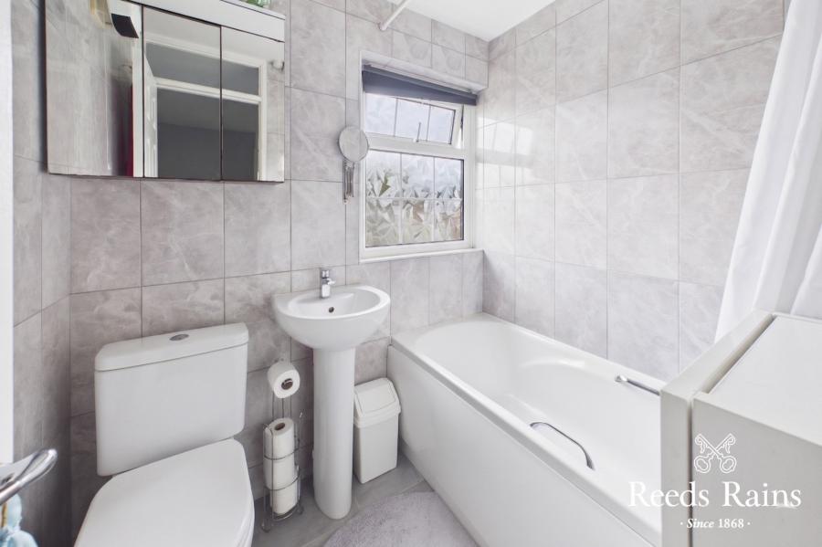 74 Kilwarlin Crescent