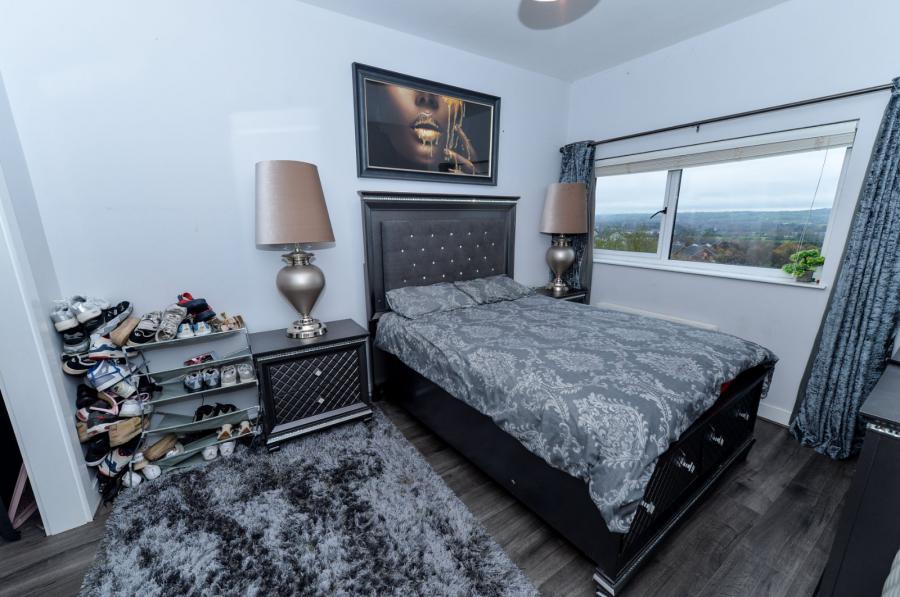 35 Lagmore View Road