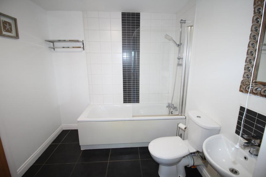 Apartment 40, 9 Brown Square