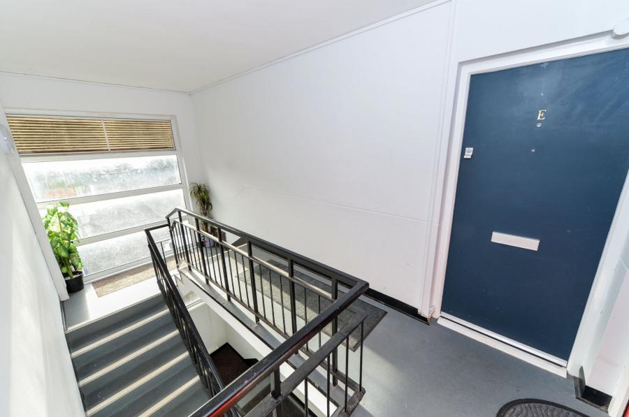 1E Greenwood Lodge, Castlecoole Walk