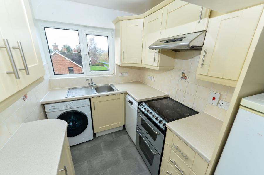 1E Greenwood Lodge, Castlecoole Walk