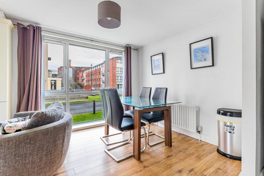 Apartment 8, Hawthornden Building, Old Bakers Court