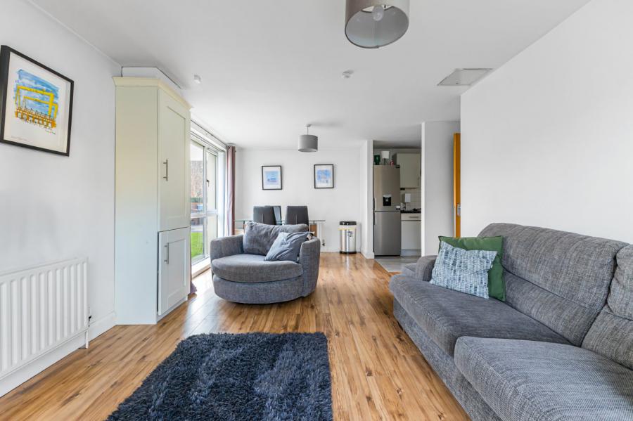 Apartment 8, Hawthornden Building, Old Bakers Court