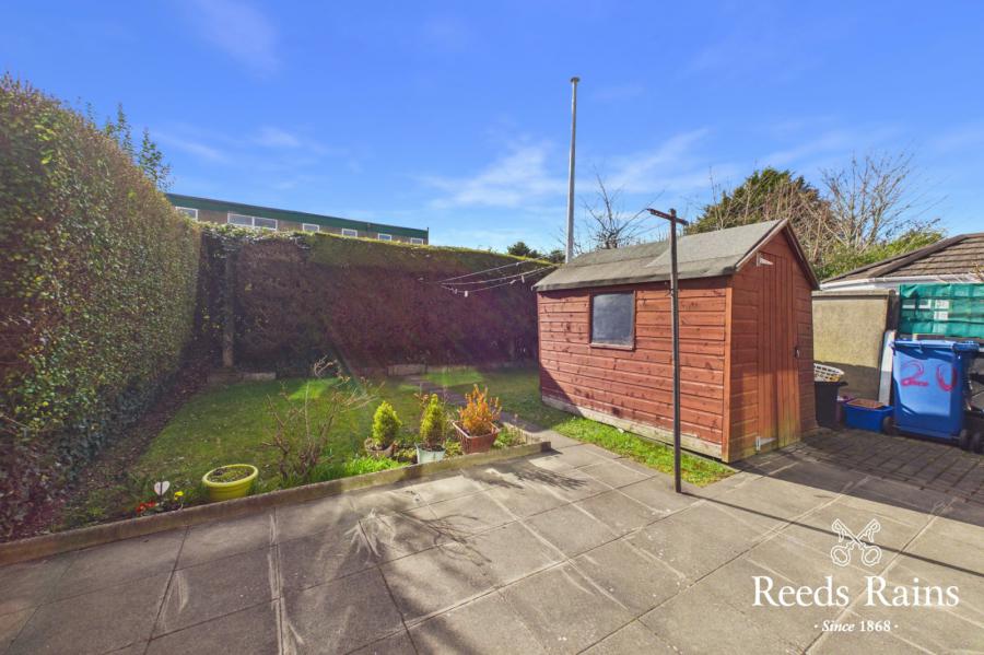 20 Sunnyside Crescent