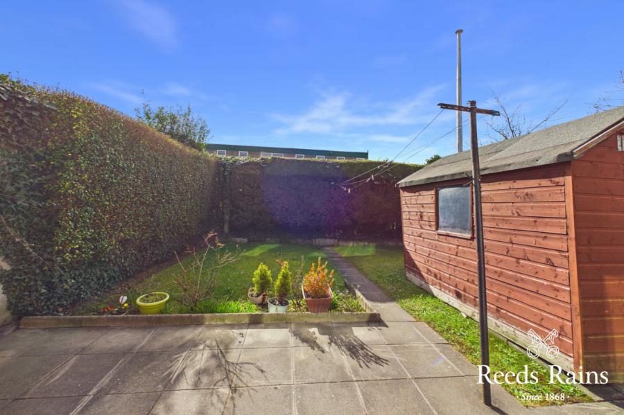 20 Sunnyside Crescent