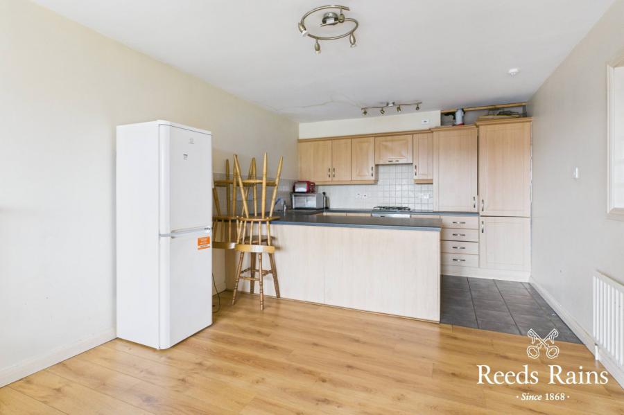 Flat 27 Cromwell Court, 110 Cromwell Road