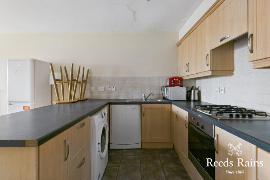 Flat 27 Cromwell Court, 110 Cromwell Road