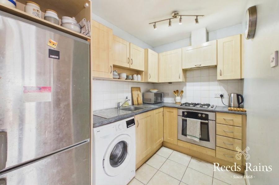 Apartment 89 Bass Buildings 38, Alfred Street