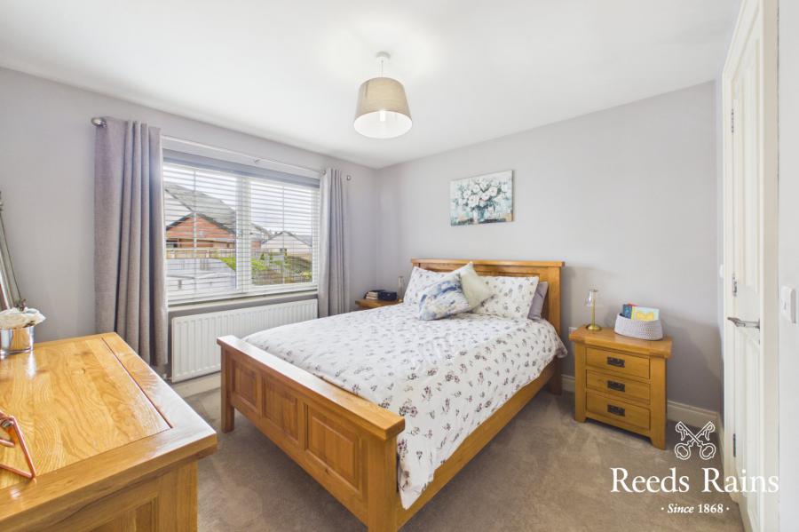 20 Bracken Hill Avenue