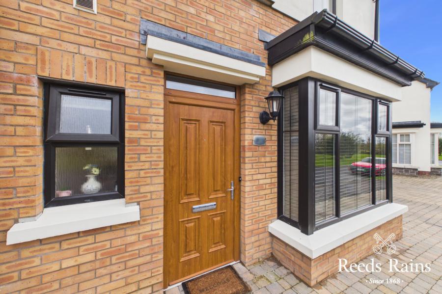 20 Bracken Hill Avenue