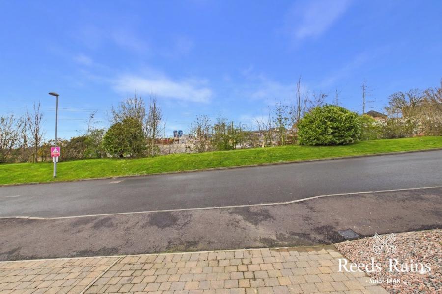 20 Bracken Hill Avenue