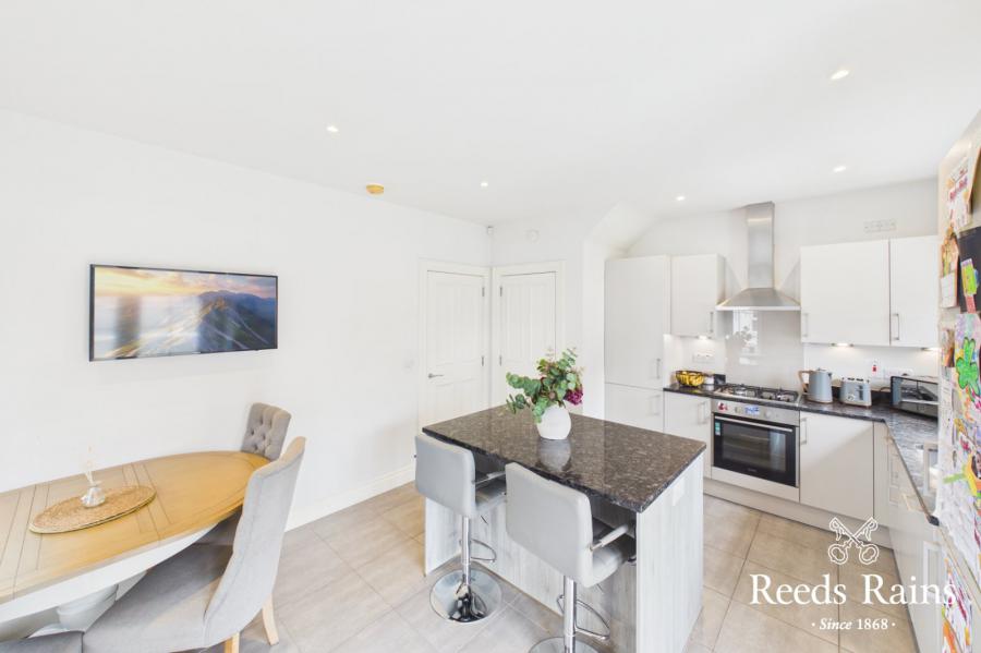 20 Bracken Hill Avenue