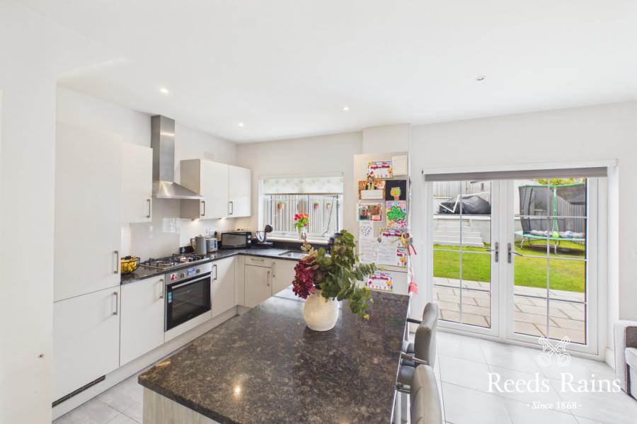 20 Bracken Hill Avenue