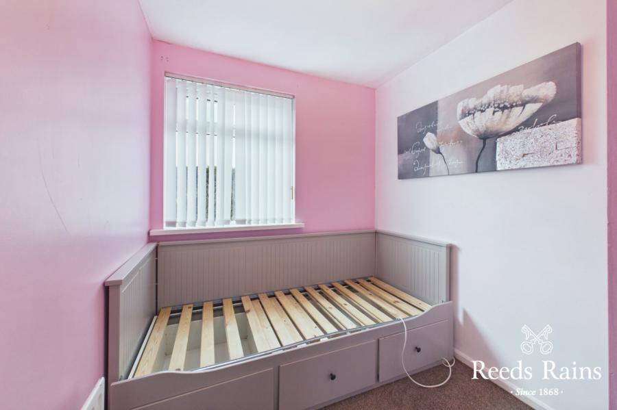 Negall, 32 Beechill Park North