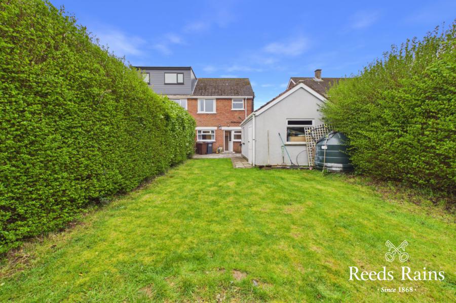 Negall, 32 Beechill Park North