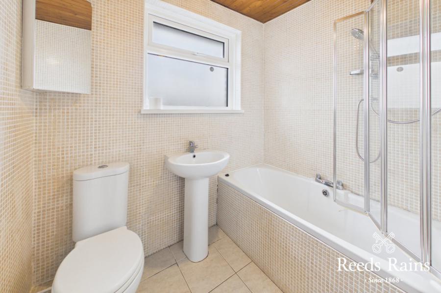 Negall, 32 Beechill Park North