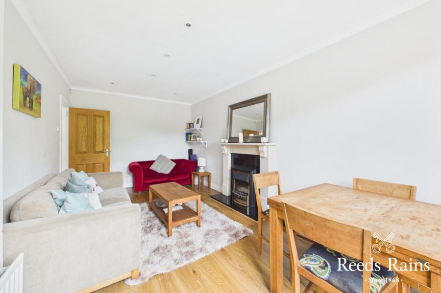 47 Cricklewood Park