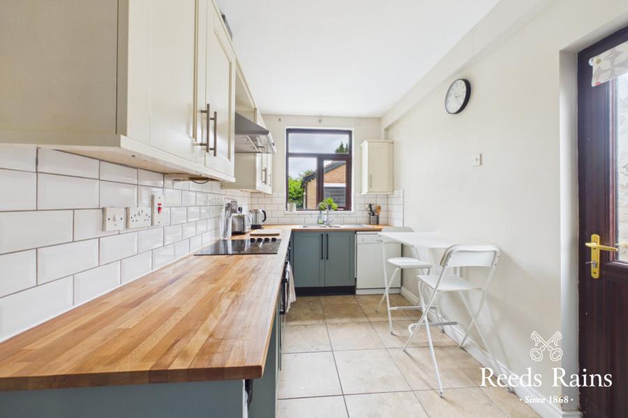 47 Cricklewood Park