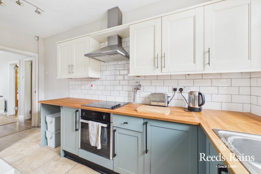 47 Cricklewood Park