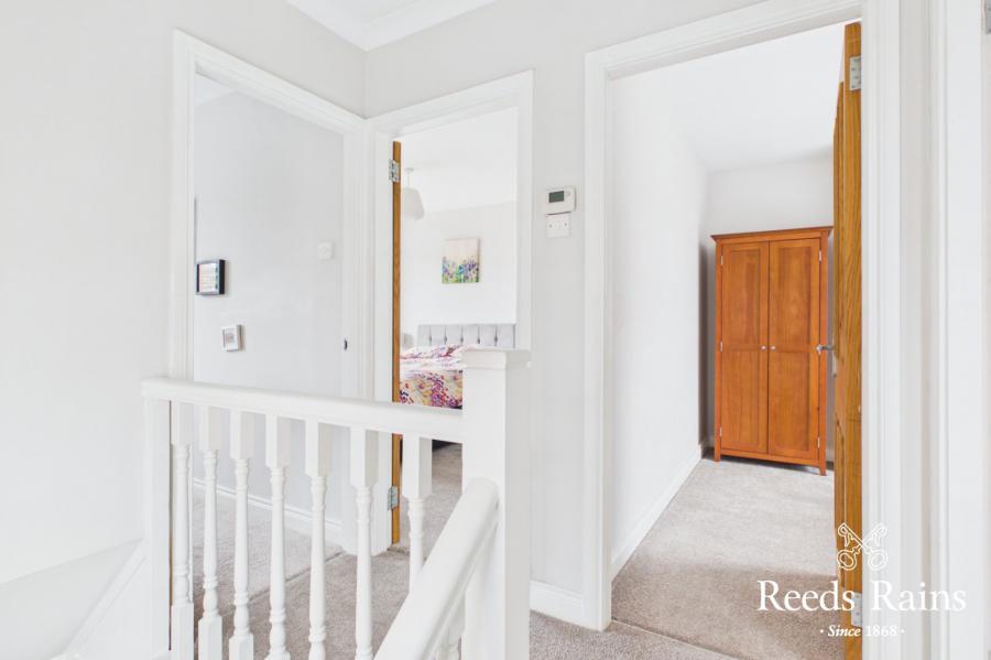 47 Cricklewood Park