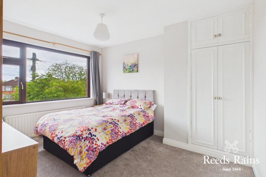 47 Cricklewood Park