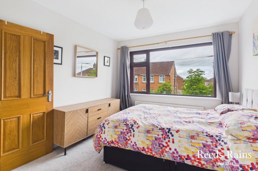47 Cricklewood Park
