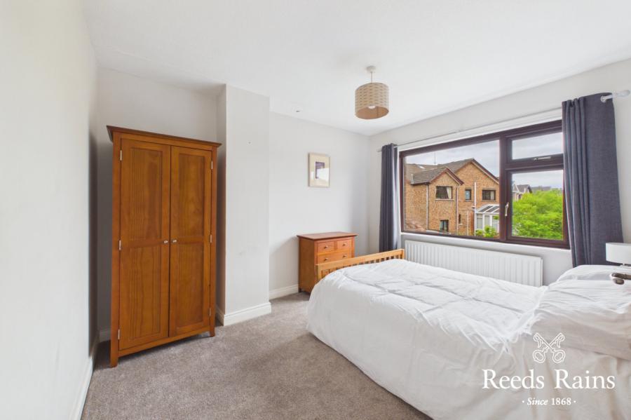 47 Cricklewood Park