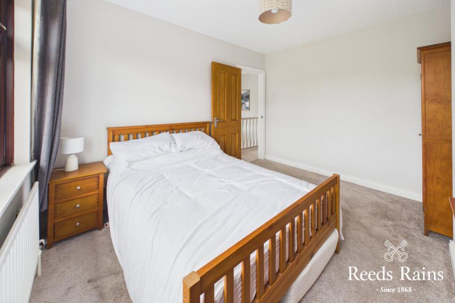 47 Cricklewood Park