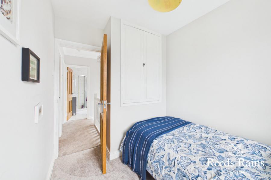 47 Cricklewood Park