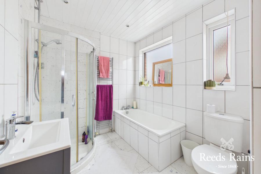 47 Cricklewood Park
