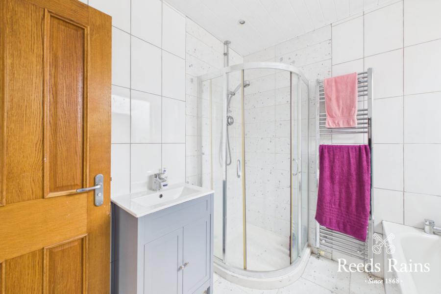 47 Cricklewood Park