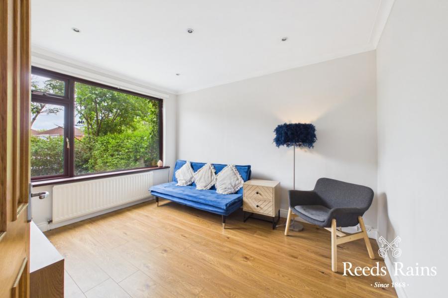 47 Cricklewood Park