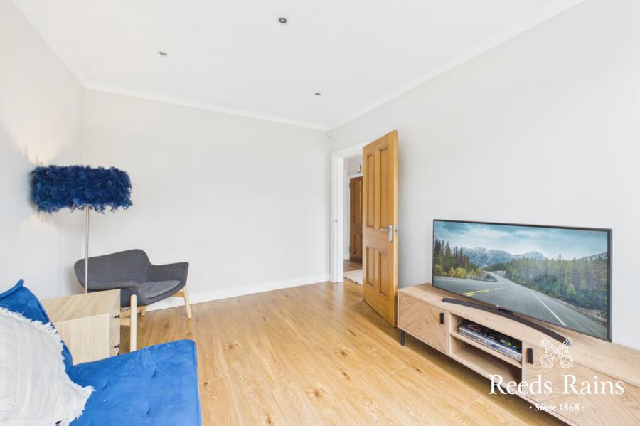 47 Cricklewood Park