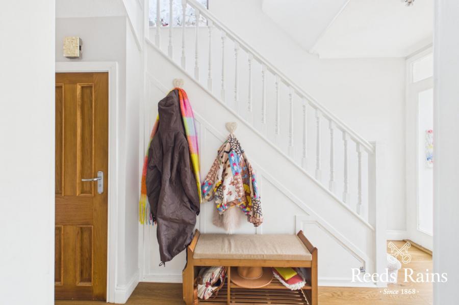 47 Cricklewood Park