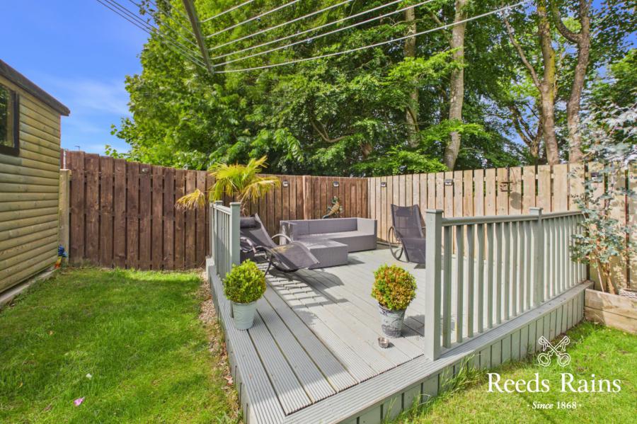 23 Hillcrest Avenue