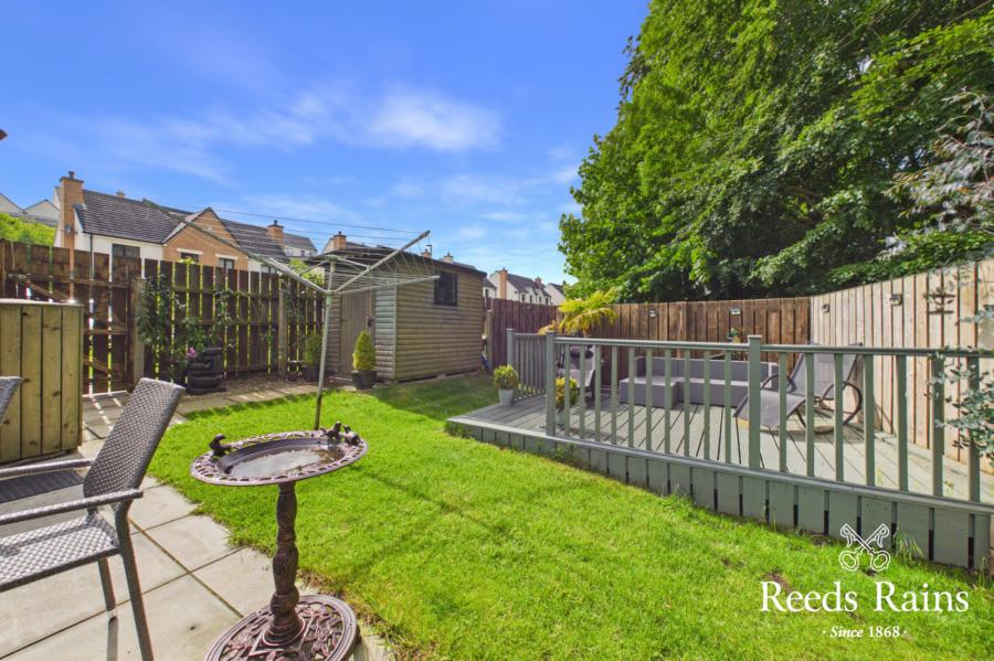 23 Hillcrest Avenue
