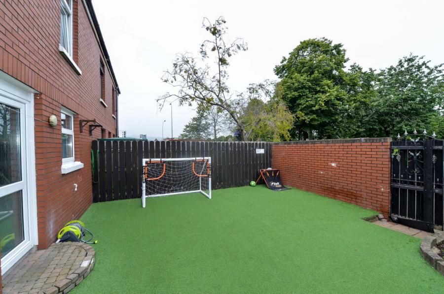 39 Loughlea
