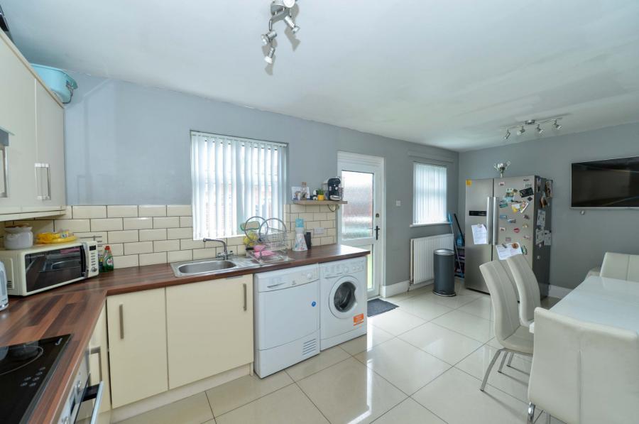 39 Loughlea