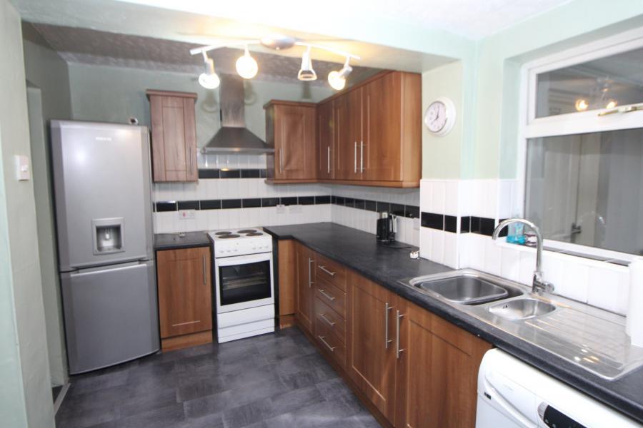 16 Fairymount Terrace Taylors Avenue