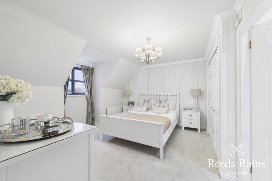 9 Portsmouth Gardens