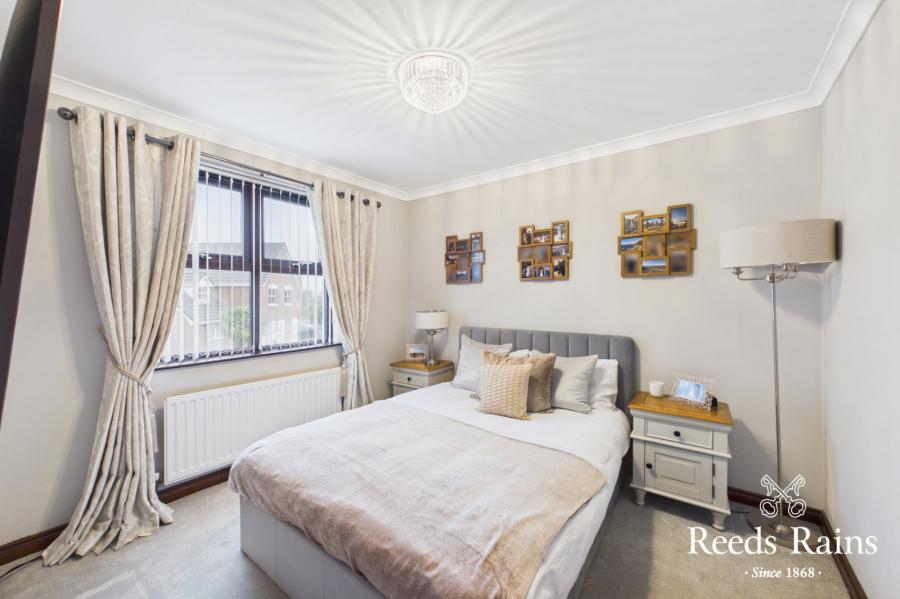 9 Portsmouth Gardens