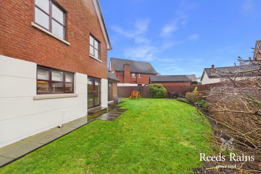 9 Portsmouth Gardens