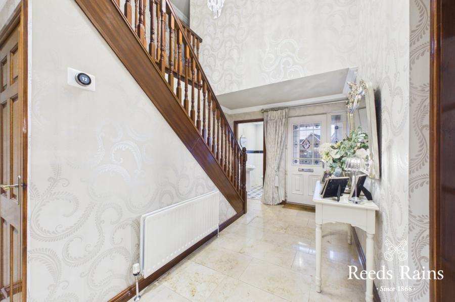 9 Portsmouth Gardens